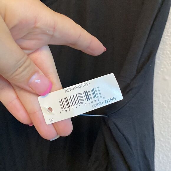 NWT- Amazon Essentials- Black midi casual dress- Size 1X - Picture 5 of 7